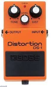 BOSS DS-1 effekt pedál